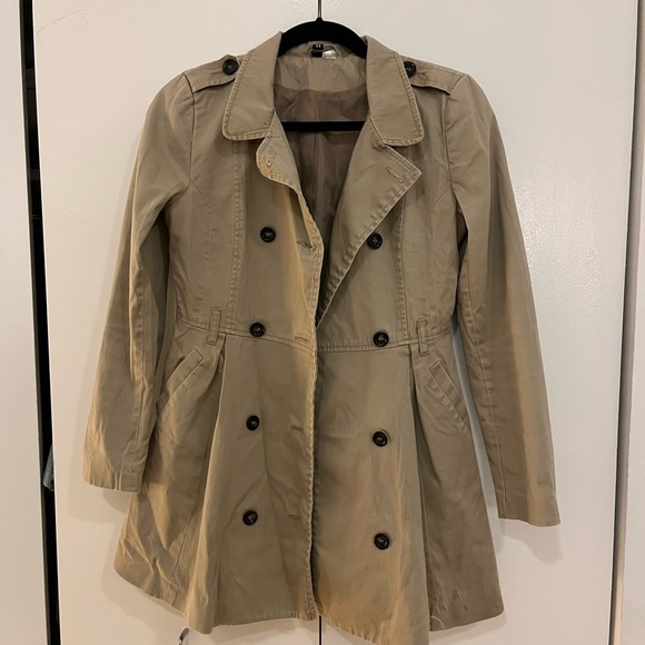 H&M Jackets & Blazers - Small H&M Beige Cotton Short Raincoat